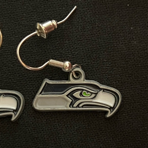 Seattle Seahawks Earrings - Picture 2 of 12